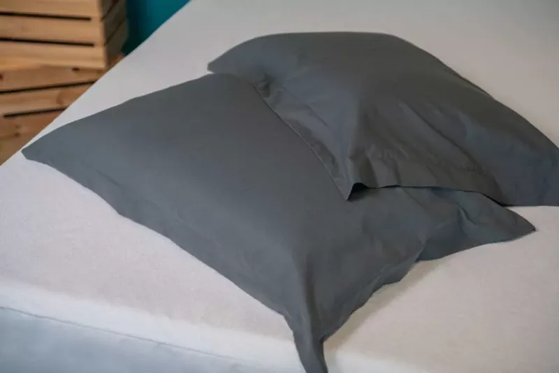 Taies d'oreiller 100% coton à Fresnes